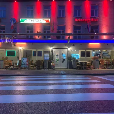 Hotel Restaurant La Piazza Valkenburg aan de Geul