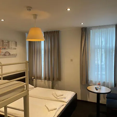 Restaurant La Piazza 3*