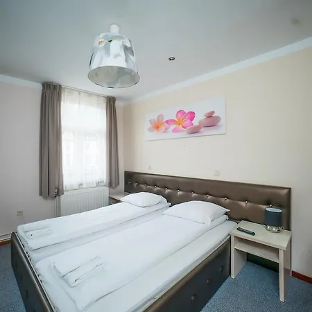 Hotell Restaurant La Piazza 3*