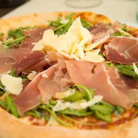 Restaurant La Piazza 3*